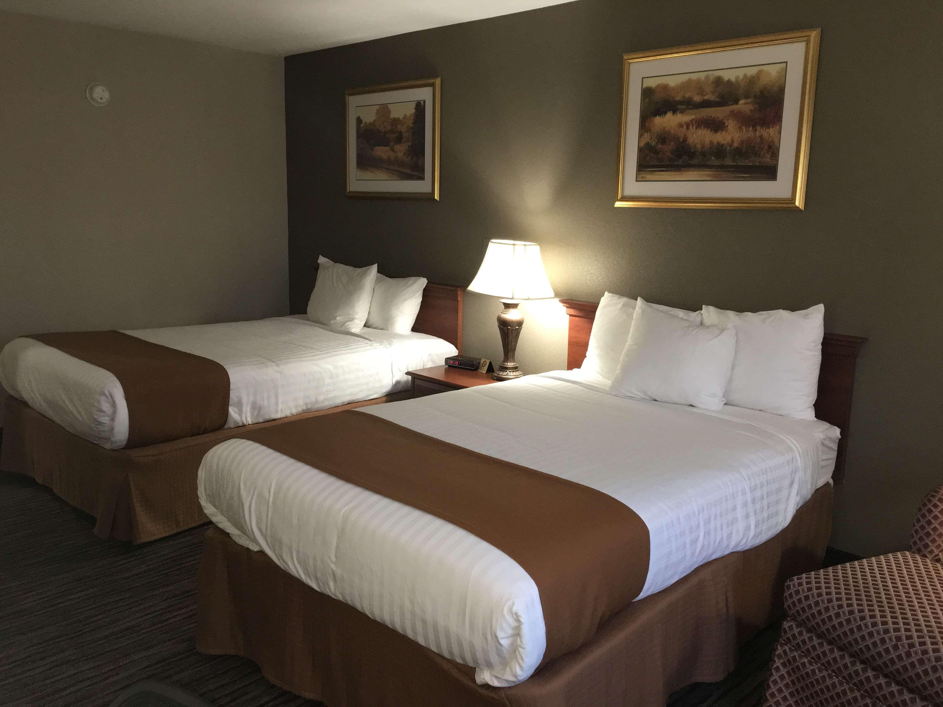 Best Western Gateway Adirondack Inn Ютика Экстерьер фото