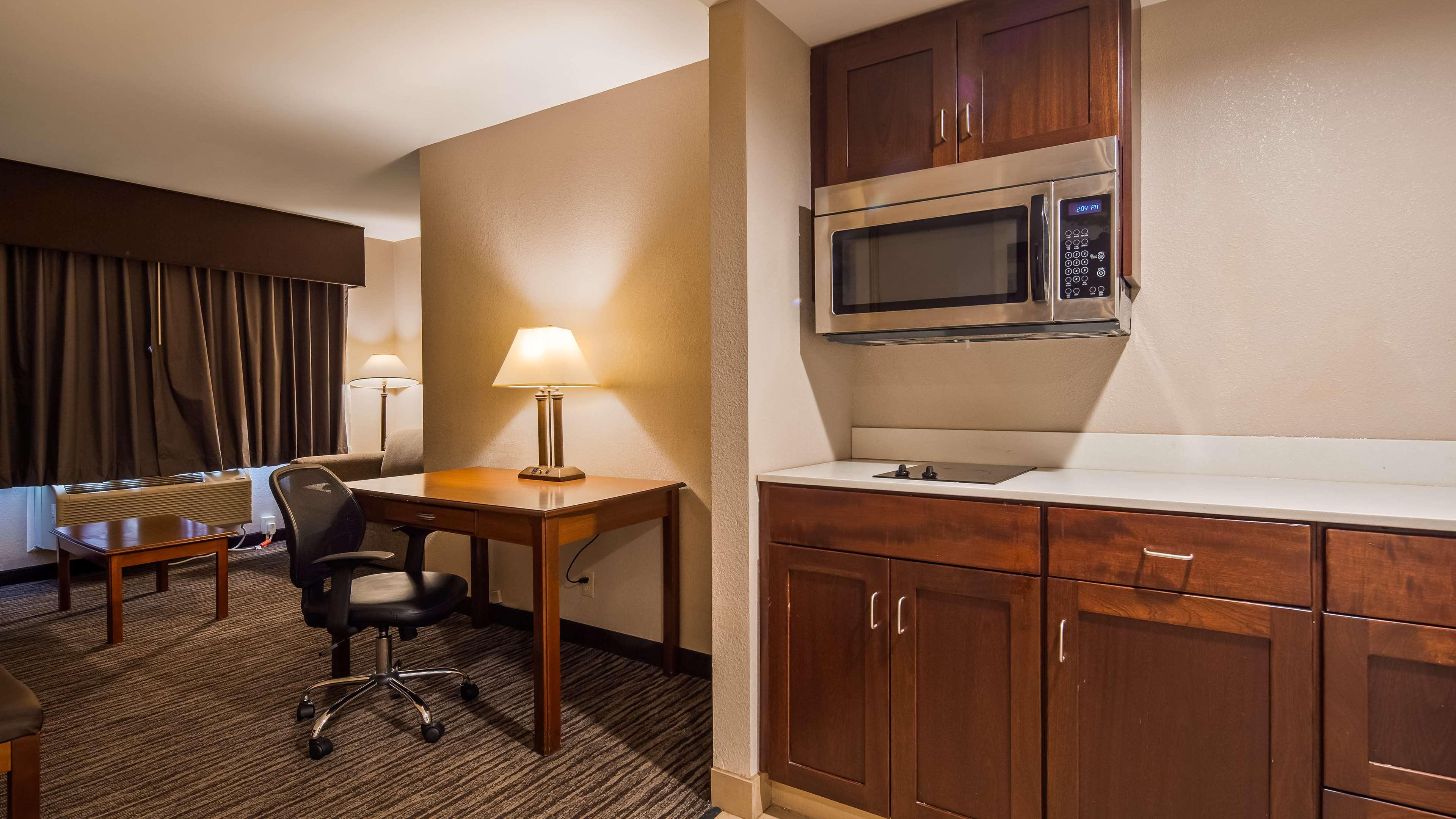 Best Western Gateway Adirondack Inn Ютика Экстерьер фото