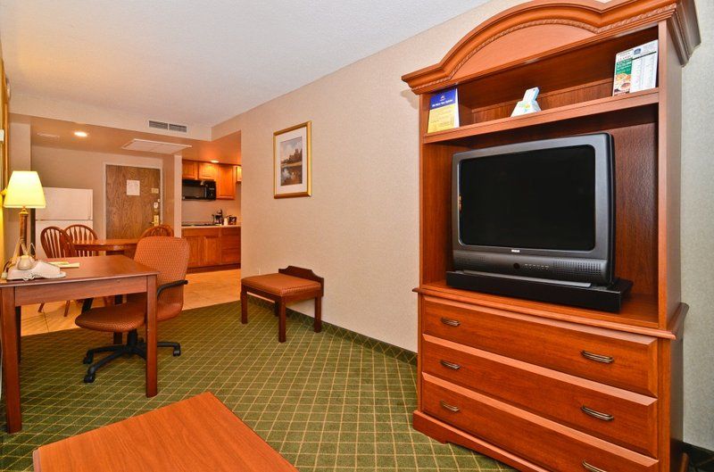 Best Western Gateway Adirondack Inn Ютика Номер фото