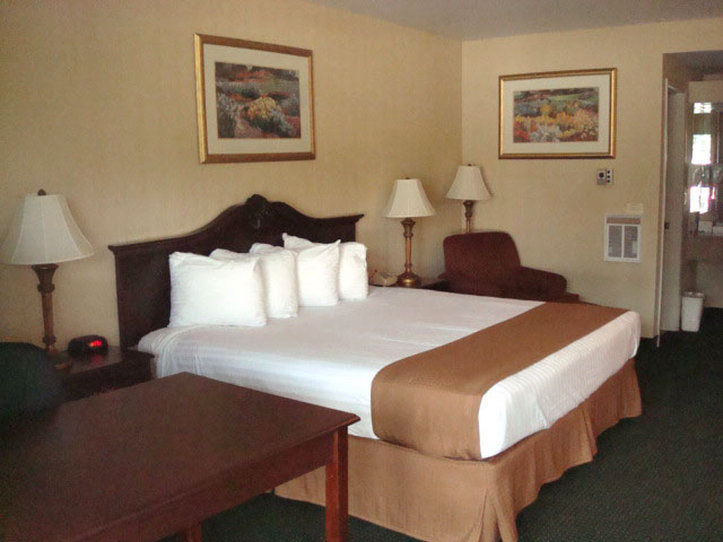Best Western Gateway Adirondack Inn Ютика Экстерьер фото